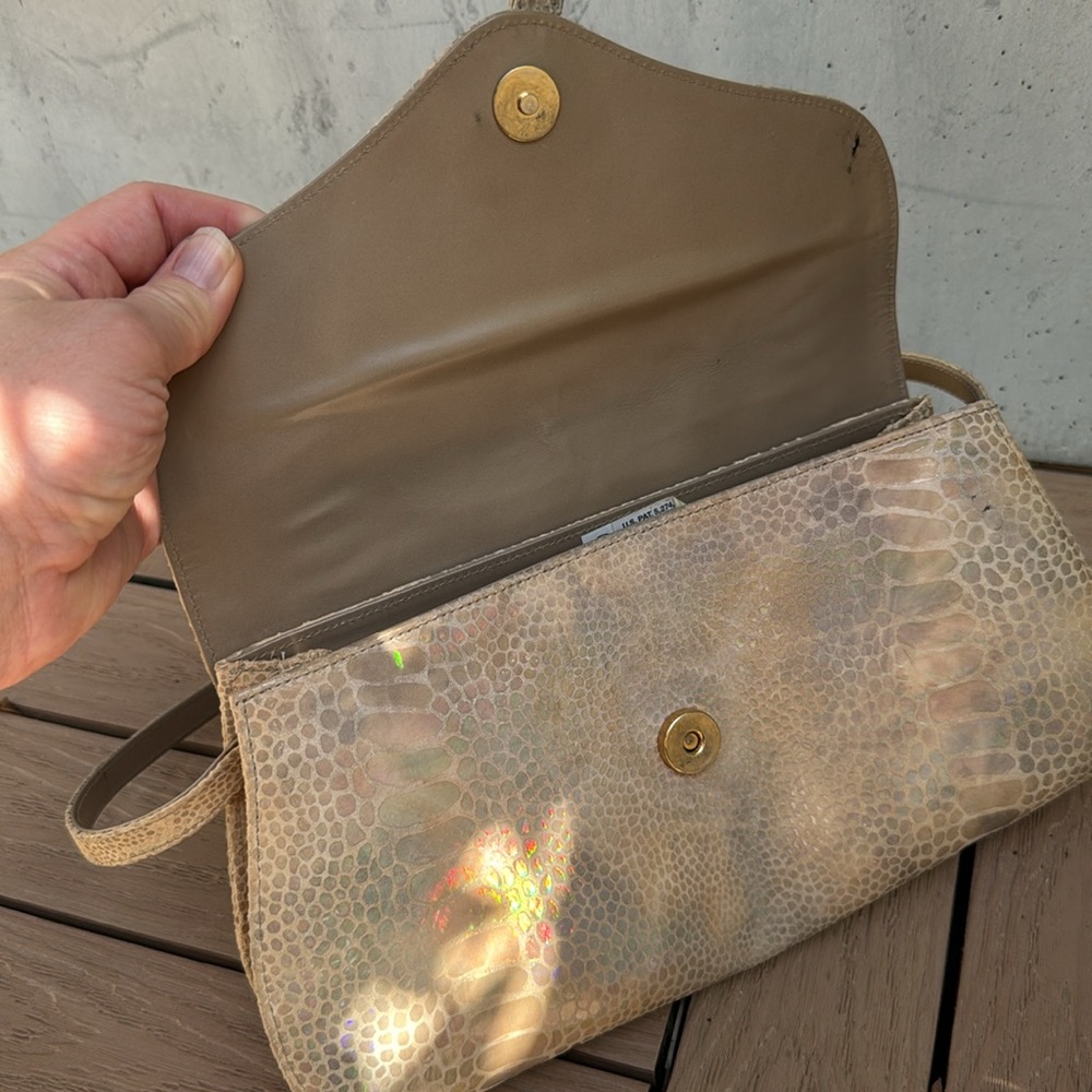 Stuart Weitzman Beige Snake Skin Embossed Small F… - image 6